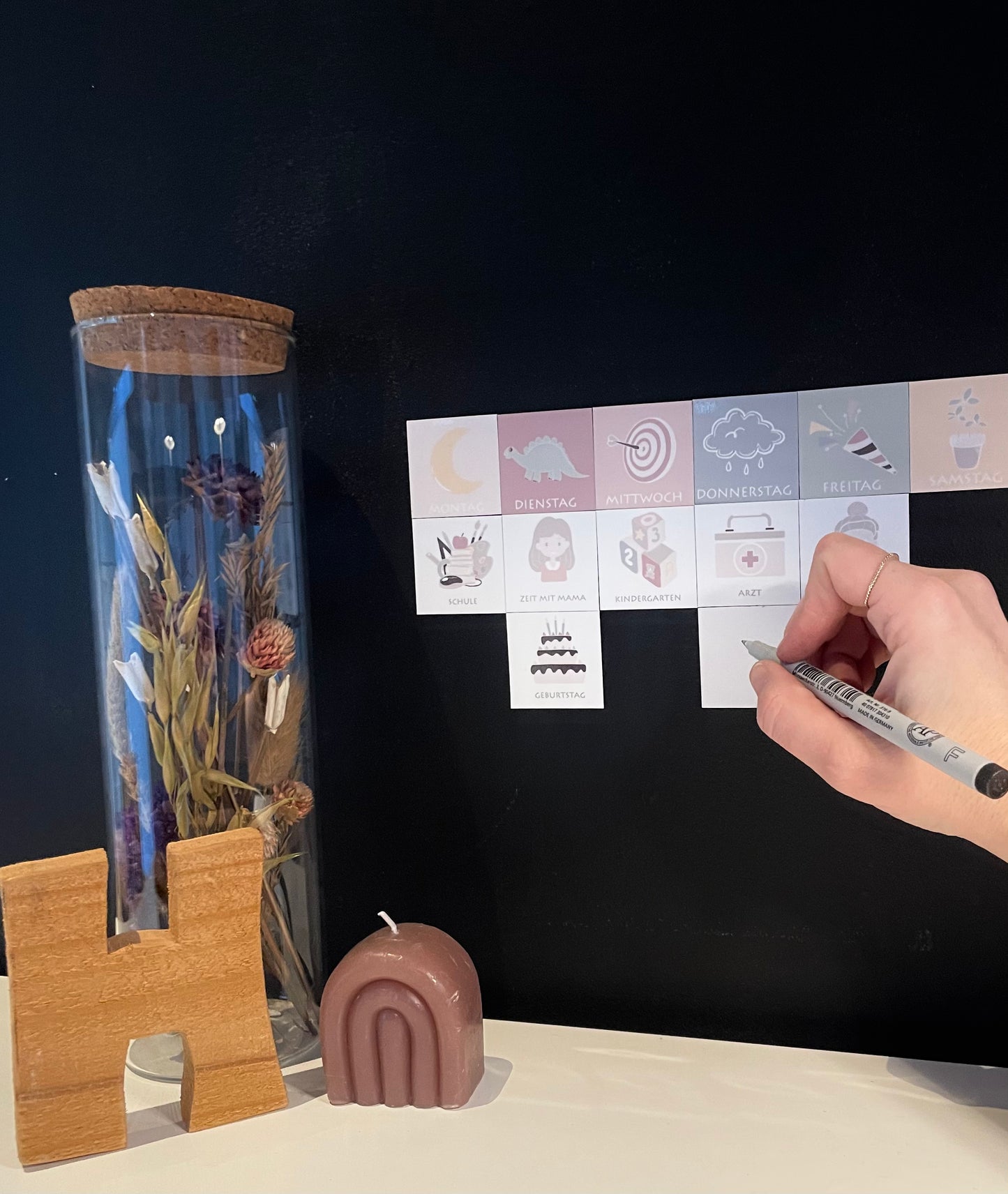 Magnet-Set Whiteboard